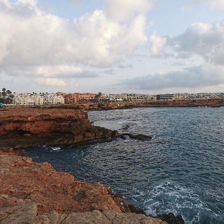 Casa Del Angel , Cosy 2 Bed Apartment,150M From Playa Los Locos Plus Beautiful Swimming Pool Torrevieja Exterior photo